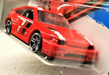 Load image into Gallery viewer, Hot Wheels 2016 1985 HONDA CR-X RED #85 NIGHTBURNERZ 5/10 NEW
