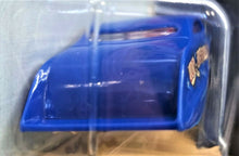 Load image into Gallery viewer, Hot Wheels 2017 Purple Passion Blue Peanuts 3/6 New Long Card