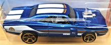 Load image into Gallery viewer, Hot Wheels 2020 '70 Dodge Charger R/T Blue #249 Muscle Mania 5/10 New Long Card