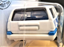 Load image into Gallery viewer, Hot Wheels 2020 Volvo 850 Estate White #57 HW Race Day 2/10 New Long Card