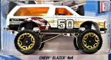 Load image into Gallery viewer, Hot Wheels 2018 Chevy Blazer 4x4 White #205 HW Sports 6/10 New