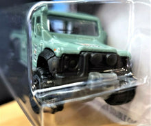 Load image into Gallery viewer, Hot Wheels 2018 '15 Land Rover Defender Double Cab Eggshell Green #158 New