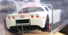 Load image into Gallery viewer, Hot Wheels 2021 '12 Corvette Z06 White Hot Wheels Factory 500 H.P 5/10 New