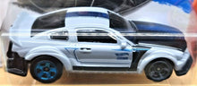 Load image into Gallery viewer, Hot Wheels 2016 2005 Ford Mustang Grey #21 HW Digital 1/10 New