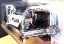 Load image into Gallery viewer, Matchbox 2021 2016 Ford Interceptor Utility Black MBX Highway #65/100 New