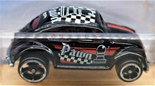 Load image into Gallery viewer, Hot Wheels 2018 Volkswagen Beetle Black #262 Checkmate 8/9 New Long Card