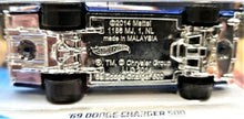 Load image into Gallery viewer, Hot Wheels 2018 '69 Dodge Charger 500 Blue #215 Muscle Mania 6/10 New