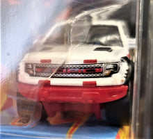 Load image into Gallery viewer, Matchbox 2020 2010 Ford F-150 SVT Raptor White #12 Superfast New