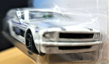 Load image into Gallery viewer, Hot Wheels 2019 '65 Mustang 2+2 Fastback Matte White #72 Muscle Mania 8/10 New