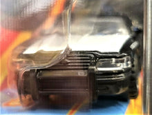 Load image into Gallery viewer, Matchbox 2020 2006 Ford Crown Victoria Police Black #8 Superfast New