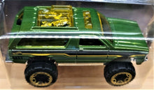 Load image into Gallery viewer, Hot Wheels 2018 Chevy Blazer 4x4 Green 100 Years of Chevy Trucks 5/8 New