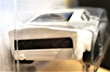 Load image into Gallery viewer, Hot Wheels 2018 Nissan Fairlady Z White #154 HW Speed Graphics 9/10 New