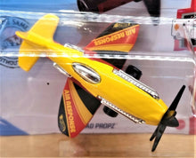 Load image into Gallery viewer, Hot Wheels 2020 Mad Propz Yellow #186 HW Rescue 6/10 New Long Card