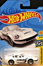 Load image into Gallery viewer, Hot Wheels 2018 Nissan Fairlady Z White #154 HW Speed Graphics 9/10 New