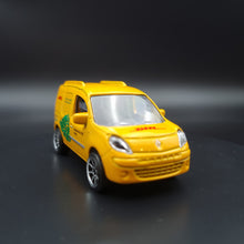 Load image into Gallery viewer, Majorette 2020 Renault Kangoo Express Dark Yellow #288 City Series
