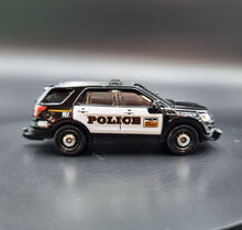 Load image into Gallery viewer, Matchbox 2021 2016 Ford Interceptor Utility Black MBX Highway #65/100
