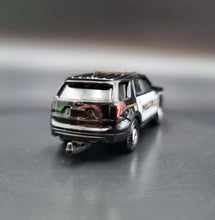 Load image into Gallery viewer, Matchbox 2021 2016 Ford Interceptor Utility Black MBX Highway #65/100
