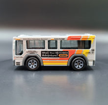 Load image into Gallery viewer, Matchbox 2019 City Bus Grey MBX Service Crew 5 Pack Loose
