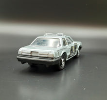 Load image into Gallery viewer, Matchbox 2016 &#39;93 Ford Mustang LX SSP Silver #66 MBX Heroic Rescue
