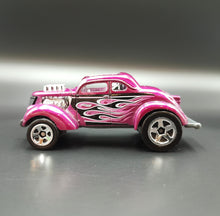 Load image into Gallery viewer, Hot Wheels 2020 Pass&#39;n Gasser Purple HW Flames 5 Pack Loose
