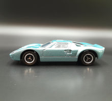 Load image into Gallery viewer, Matchbox 2022 Ford GT40 Light Blue Highway Speeders 5 Pack Loose
