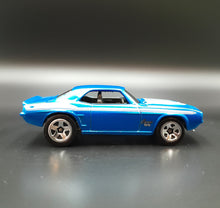 Load image into Gallery viewer, Hot Wheels 2020 &#39;69 Camaro Blue Fast &amp; Furious 5 Pack Loose
