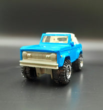 Load image into Gallery viewer, Matchbox 2020 1972 Ford Bronco 4x4 Blue Top Gun Maverick 5 Pack Loose
