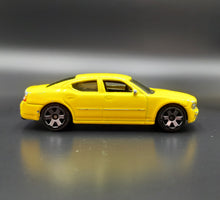 Load image into Gallery viewer, Matchbox 2006 Dodge Charger Yellow Modern Rides 5 Pack Loose
