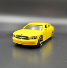 Load image into Gallery viewer, Matchbox 2006 Dodge Charger Yellow Modern Rides 5 Pack Loose
