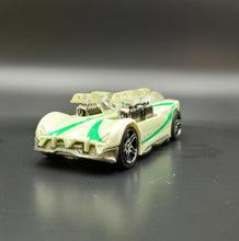 Load image into Gallery viewer, Hot Wheels 2009 What-4-2 White-Green Color Shifters
