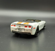 Load image into Gallery viewer, Hot Wheels 2008 Camaro Convertible Concept White #37 2008 New Models
