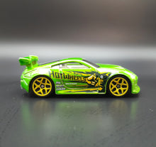 Load image into Gallery viewer, Hot Wheels 2018 Nissan 350Z Green Nightburnerz 5 Pack Loose
