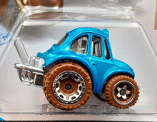 Load image into Gallery viewer, Hot Wheels 2021 &#39;70 Volkswagen Baja Bug Blue #33 Baja Blazers 5/10 New Long Card
