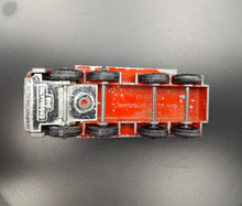 Load image into Gallery viewer, Matchbox Lesney 1966 Leyland Pipe Truck Red #10 Matchbox 1-75
