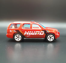 Load image into Gallery viewer, Hot Wheels 2019 &#39;07 Chevy Tahoe Red Police Responders 5 Pack Loose
