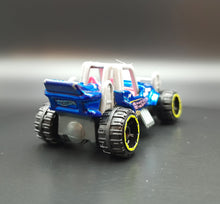 Load image into Gallery viewer, Hot Wheels 2015 Mountain Mauler Blue #103 HW Off-Road - Stunt Circuit
