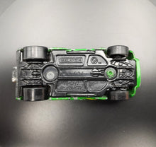 Load image into Gallery viewer, Hot Wheels 2011 Night Burner Green #238 HW Video Game Heroes 16/22
