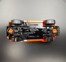 Load image into Gallery viewer, Hot Wheels 2014 Land Crusher Orange #115 HW Off Road 5/5
