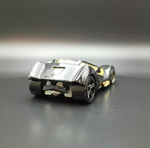 Load image into Gallery viewer, Hot Wheels 2006 Sinistra Black #188 Mainline
