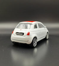 Load image into Gallery viewer, Majorette 2017 Fiat 500 White #286 Street Cars
