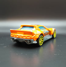 Load image into Gallery viewer, Hot Wheels 2018 Rally Cat Orange #5/5 HW Daredevils
