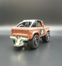 Load image into Gallery viewer, Matchbox 2007 1972 Ford Bronco 4X4 Matte Brown Pirates 5 Pack Loose
