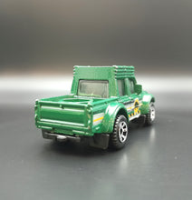 Load image into Gallery viewer, Matchbox 2017 Swamp Raider Dark Green #115 MBX Explorers
