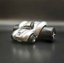 Load image into Gallery viewer, Hot Wheels 2004 Shelby Cobra 427 Fatbax Silver #66 First Editions Series
