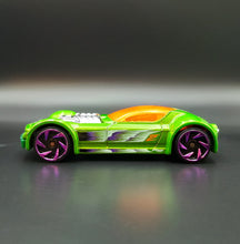 Load image into Gallery viewer, Hot Wheels 2018 Ballistik Green City 5 Pack Loose
