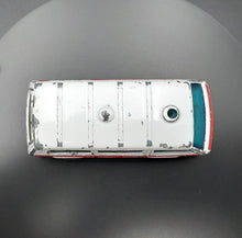 Load image into Gallery viewer, Matchbox 1988 Volkswagen Transporter Ambulance White #20 1-75 Series
