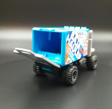 Load image into Gallery viewer, Hot Wheels 2017 Baja Hauler White #179 HW Hot Trucks 3/10
