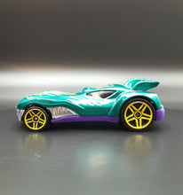 Load image into Gallery viewer, Hot Wheels 2018 Howlin Heat Teal Street Beasts 5 Pack Loose
