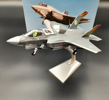 Load image into Gallery viewer, 2009 Lockheed Martin F-35B Lightning II US Marines Die Cast Plane 1:72
