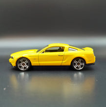 Load image into Gallery viewer, Hot Wheels 2009 2010 Ford Mustang GT Yellow #41 2009 New Models 41/42
